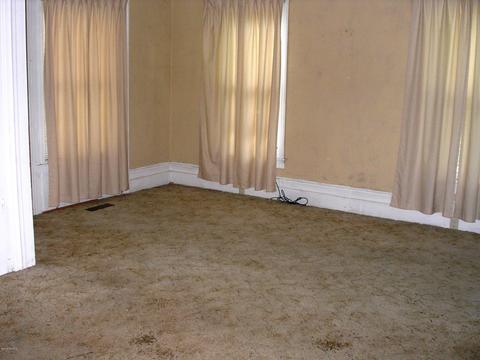 285 S Washington St, Constantine, MI 49042 photo 10