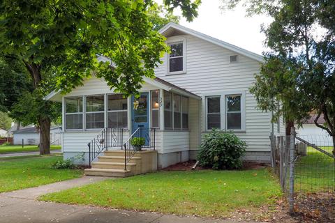 329 Sixth Ave, Three Rivers, MI 49093 photo 1