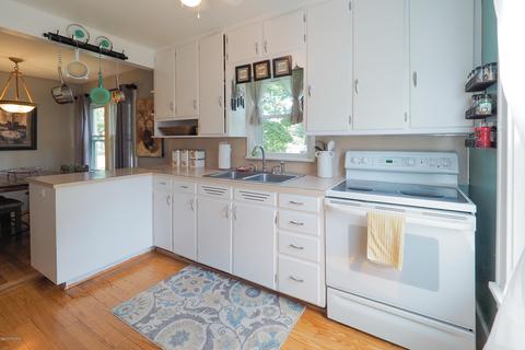329 Sixth Ave, Three Rivers, MI 49093 photo 9