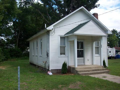 840 Oak St, Baldwin, MI 49304 photo 2