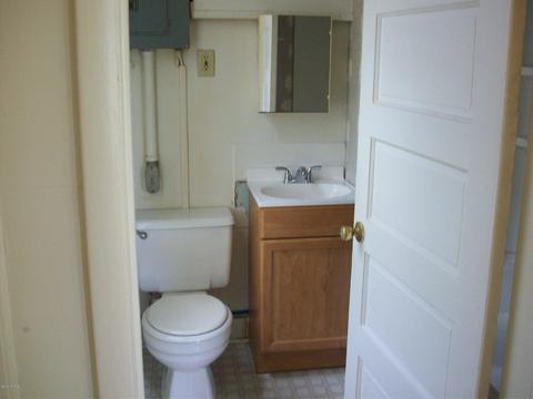 840 Oak St, Baldwin, MI 49304 photo 4