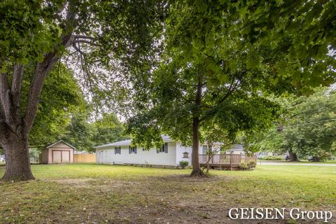 202 Irving St, Belding, MI 48809 photo 15