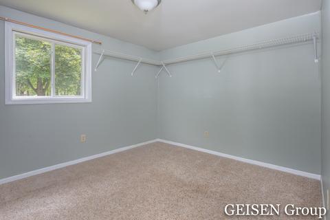 202 Irving St, Belding, MI 48809 photo 10