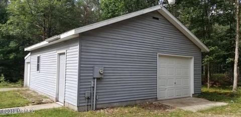 4971 W 48th St, Baldwin, MI 49304 photo 3
