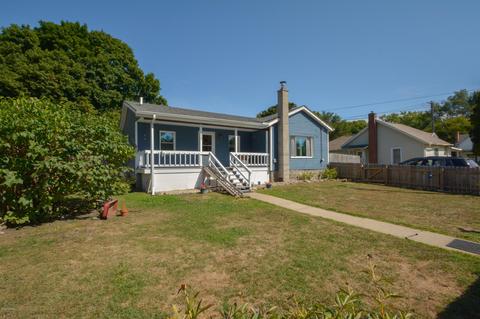 213 E Spruce St, Marshall, MI 49068 photo 2