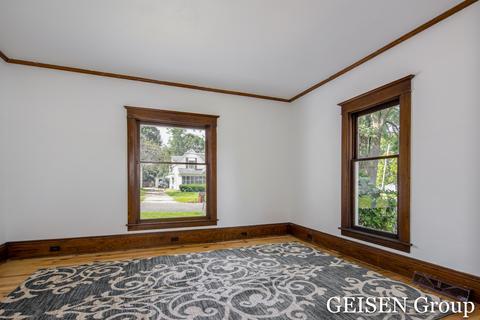 812 S Pearl St, Belding, MI 48809 photo 8