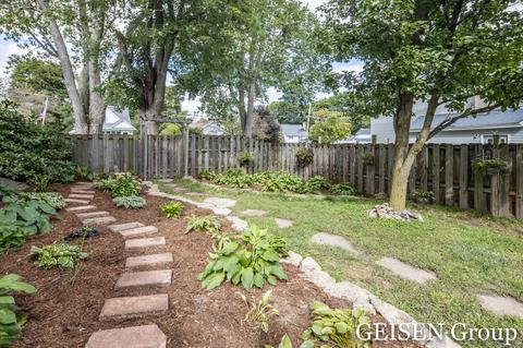 812 S Pearl St, Belding, MI 48809 photo 25
