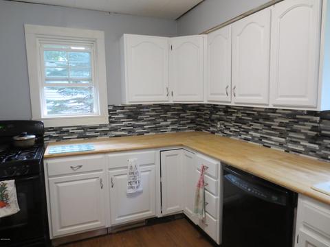 930 Kenwood Ave, Belding, MI 48809 photo 7
