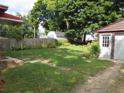 930 Kenwood Ave, Belding, MI 48809 photo 5