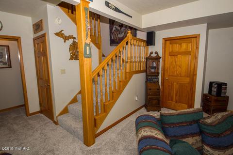 21605 Puterbaugh Ln, Cassopolis, MI 49031 photo 17