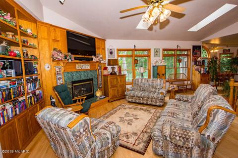 21605 Puterbaugh Ln, Cassopolis, MI 49031 photo 6