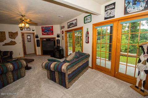 21605 Puterbaugh Ln, Cassopolis, MI 49031 photo 16