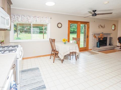 9565 N 16th St, Plainwell, MI 49080 photo 8
