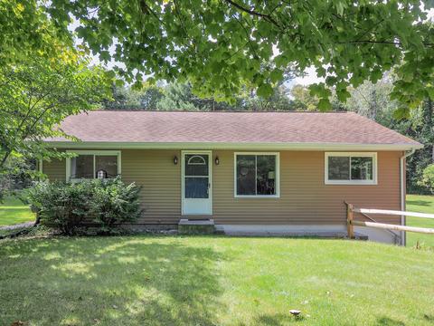 9565 N 16th St, Plainwell, MI 49080 photo 2