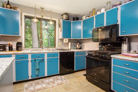 1396 Carleton St, Whitehall, MI 49461 photo 22