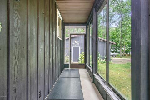 1396 Carleton St, Whitehall, MI 49461 photo 34