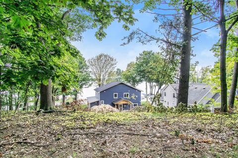 1396 Carleton St, Whitehall, MI 49461 photo 9
