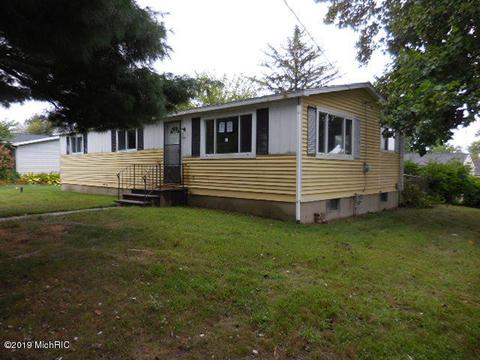 390 Kenneth Dr, Plainwell, MI 49080 photo 31