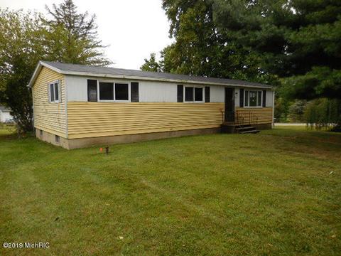 390 Kenneth Dr, Plainwell, MI 49080 photo 29