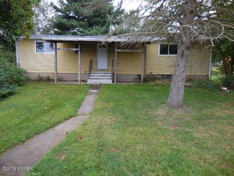 390 Kenneth Dr, Plainwell, MI 49080 photo 33