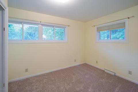 141 West St, Plainwell, MI 49080 photo 17