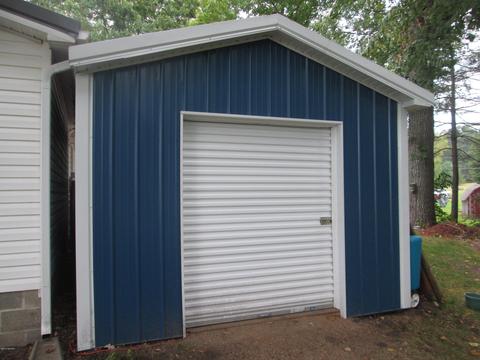 5891 E Pakes Rd, Crystal, MI 48818 photo 17
