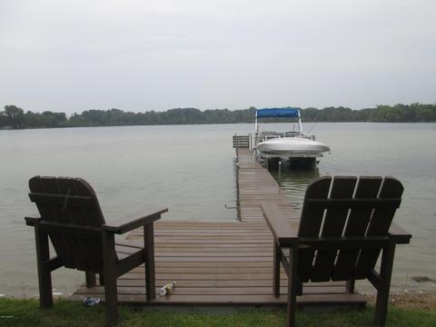 5891 E Pakes Rd, Crystal, MI 48818 photo 2