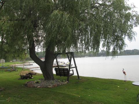 5891 E Pakes Rd, Crystal, MI 48818 photo 3