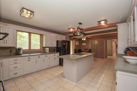 200 Hawthorne Rd, Marshall, MI 49068 photo 18