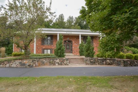 200 Hawthorne Rd, Marshall, MI 49068 photo 1