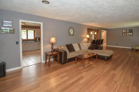 200 Hawthorne Rd, Marshall, MI 49068 photo 13
