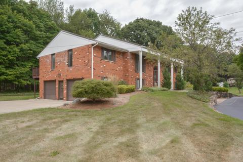 200 Hawthorne Rd, Marshall, MI 49068 photo 2