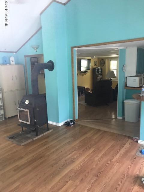 29935 75th St, Covert, MI 49043 photo 9
