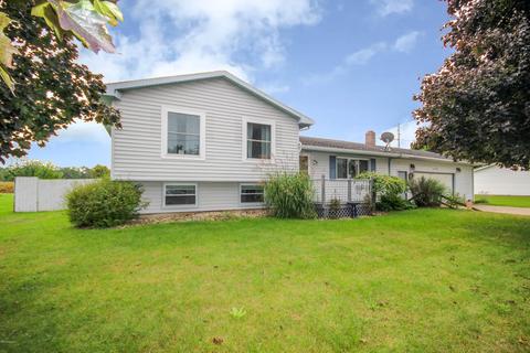 17191 Lovers Ln, Three Rivers, MI 49093 photo 1