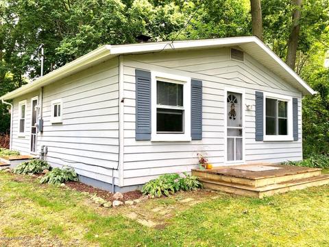 3137 Arrowhead Dr, Reading, MI 49274 photo 4