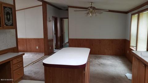 161 E Benjamin, Idlewild, MI 49642 photo 9