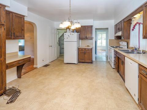 1534 E B Ave, Plainwell, MI 49080 photo 10