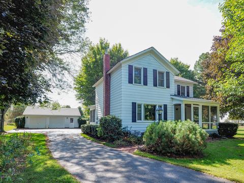 1534 E B Ave, Plainwell, MI 49080 photo 1
