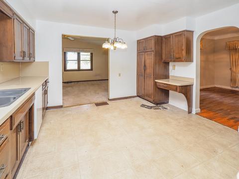 1534 E B Ave, Plainwell, MI 49080 photo 8