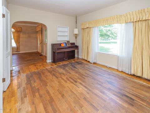 1534 E B Ave, Plainwell, MI 49080 photo 4