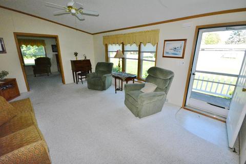511 W Pine St, Edmore, MI 48829 photo 10