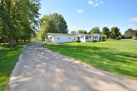 511 W Pine St, Edmore, MI 48829 photo 34