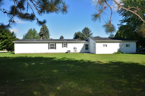 511 W Pine St, Edmore, MI 48829 photo 30
