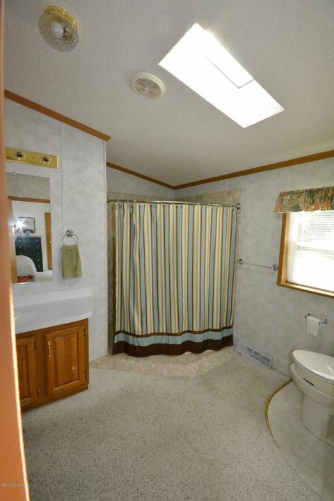 511 W Pine St, Edmore, MI 48829 photo 15