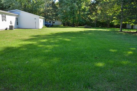 511 W Pine St, Edmore, MI 48829 photo 33