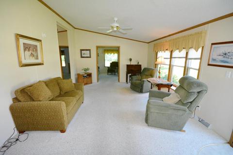 511 W Pine St, Edmore, MI 48829 photo 9