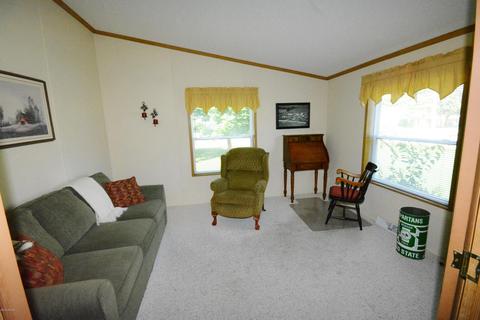 511 W Pine St, Edmore, MI 48829 photo 12