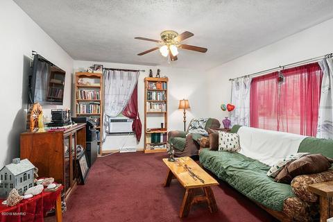 1012 E James St, White Cloud, MI 49349 photo 2