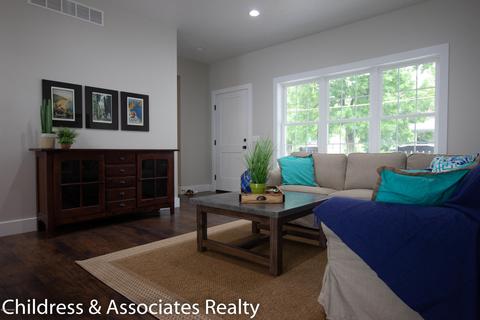 15 N Fair St, Newaygo, MI 49337 photo 4