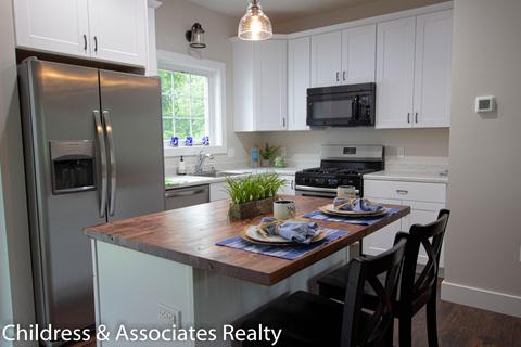 15 N Fair St, Newaygo, MI 49337 photo 6